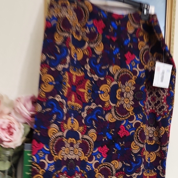 LuLaRoe Blue Red Embellished Pencil Midi Skirt - Picture 6 of 9